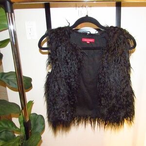 Black Faux Fur Vest - Size XS - Cozy Chic Layering Piece